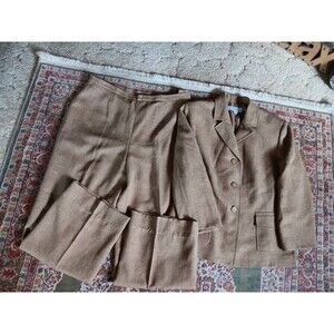 Vintage Le Suit Size 12P Beige Lined Polyester Pant Suit 27" inseam